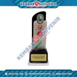 Piala Akrilik Murah COWELL DEVELOPMENT Tbk
