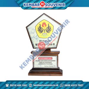 Contoh Plakat Piala PT Indonesia Asahan Aluminium (Persero)