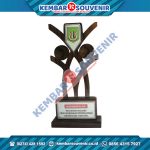 Trophy Akrilik Sekolah Tinggi Ilmu Shuffah Al-Qur’an Abdullah Bin Mas’ud Online Lampung Selatan
