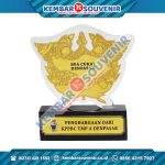 Piala Akrilik Surabaya Berkualitas Harga Murah