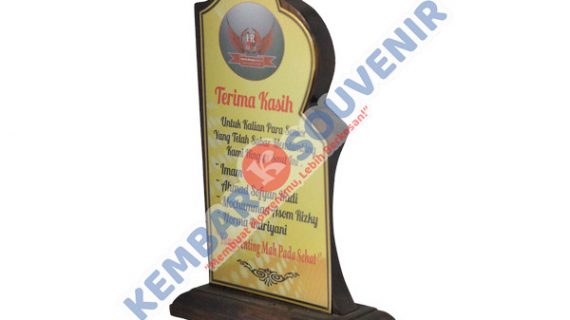 Piala Akrilik Murah Badan Pengembangan Sumber Daya Manusia Kementerian Dalam Negeri