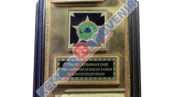 Souvenir Eksklusif Perusahaan Departemen Hukum Bank Indonesia
