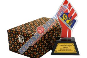 Piala Akrilik Pemerintah Kabupaten Minahasa