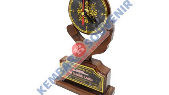 Contoh Piala Akrilik Pemerintah Kabupaten Mamasa